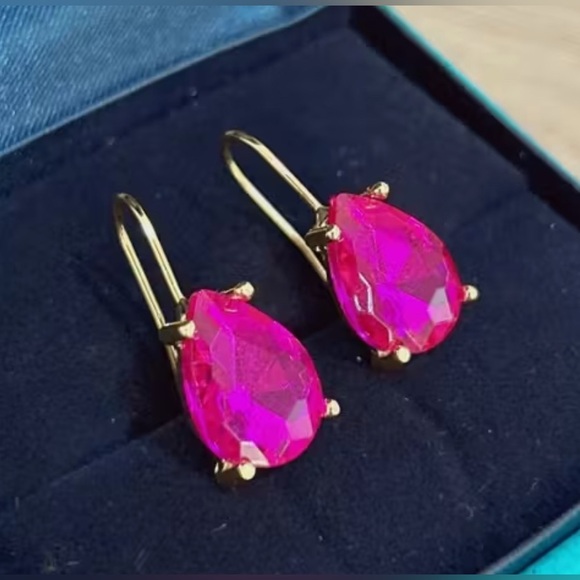Elegant Gold and Pink Teardrop Earrings - Picture 4 of 4